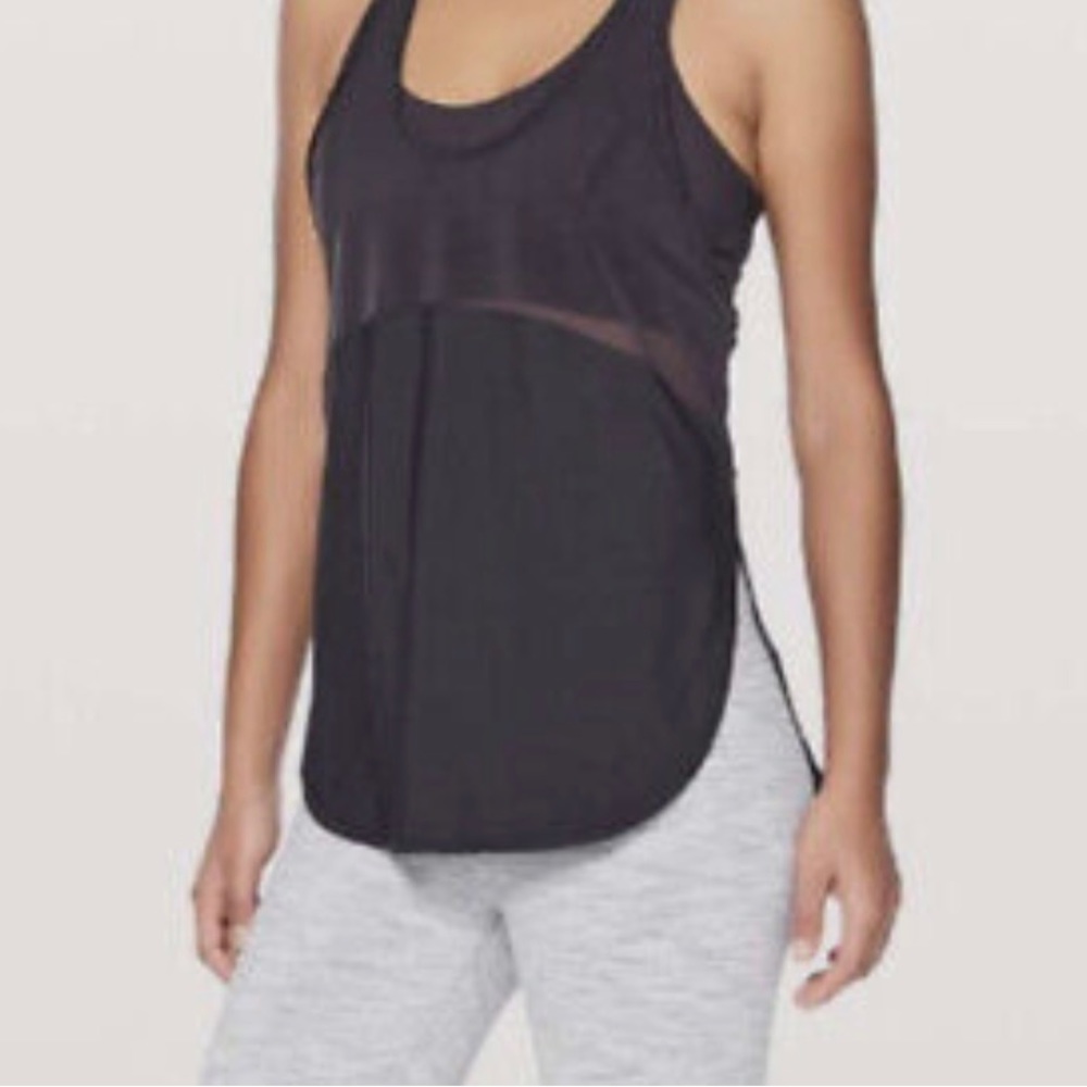 Lululemon Women's Racerback Black Tank Top w/Built In Bra Size S.